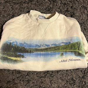 Vintage crewneck